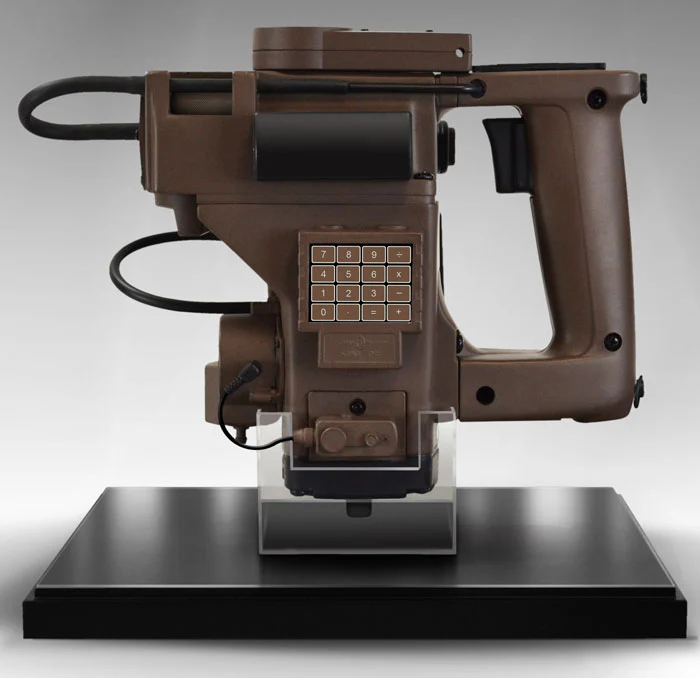 HOLLYWOOD COLLECTIBLES GROUP - Aliens - Motion Tracker Replica - Replica 1:1 - Image 3