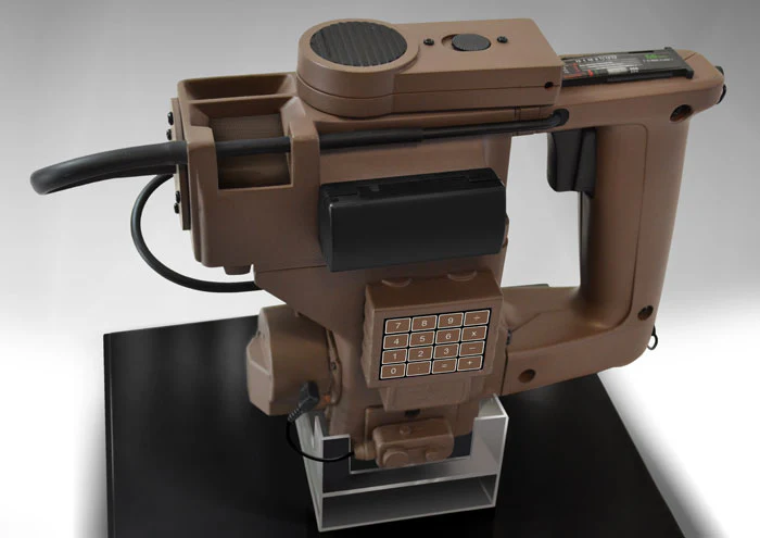 HOLLYWOOD COLLECTIBLES GROUP - Aliens - Motion Tracker Replica - Replica 1:1 - Image 8