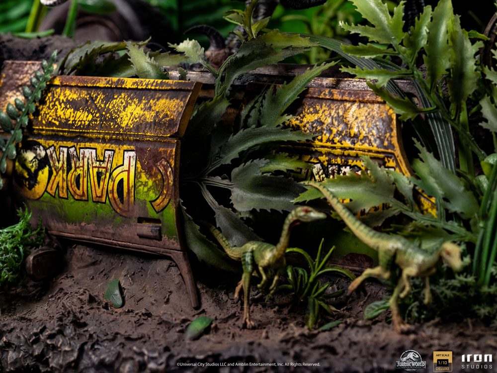 IRON STUDIOS - Jurassic World Fallen Kingdom Deluxe Art Scale Statue 1/10 Blue - Image 12