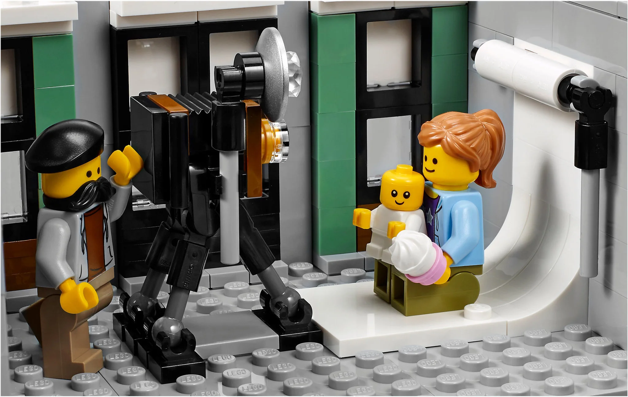 LEGO -  Piazza Assemblea  #10255 - Image 16