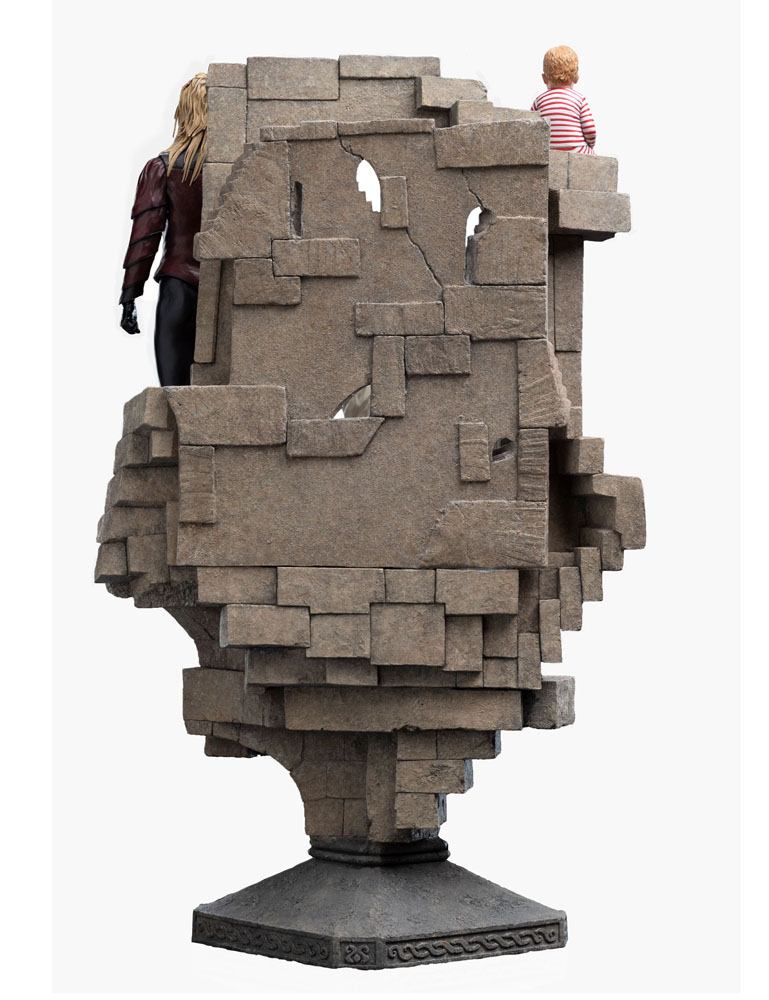 WETA COLLECTIBLES - Labyrinth Statue 1:6 Sarah & Jareth in The Illusionary Maze - Image 18